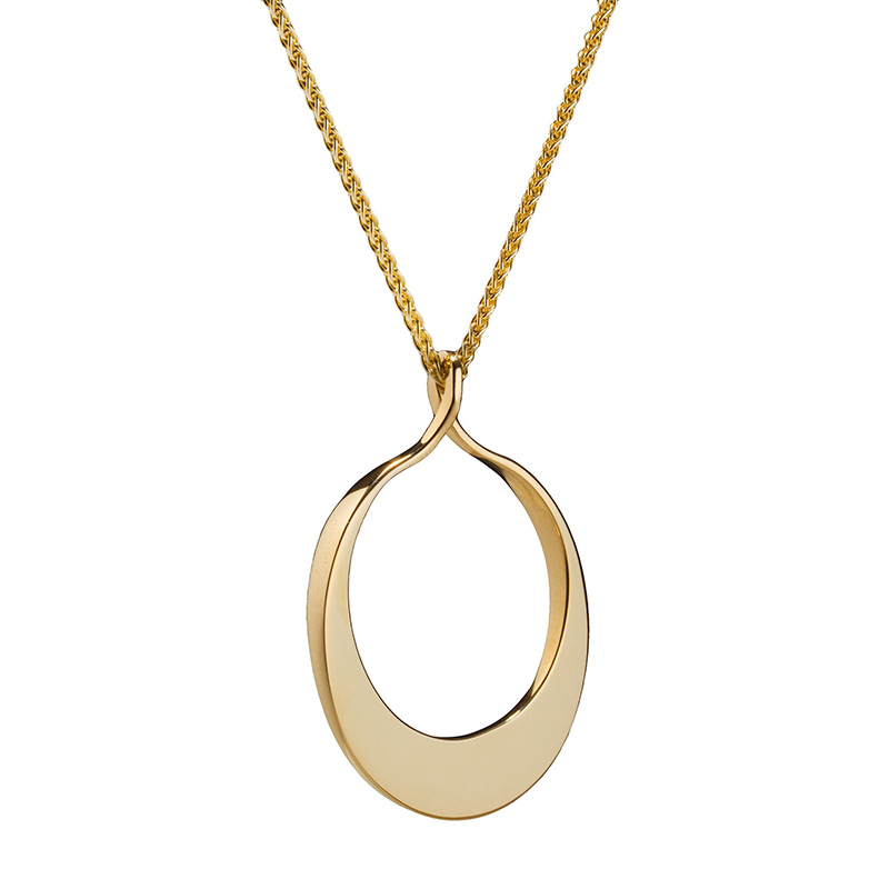 Circle of dreams medium gold pendant
