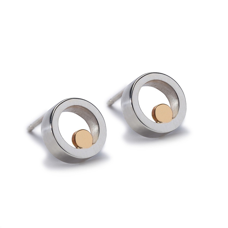 Circles stud earrings