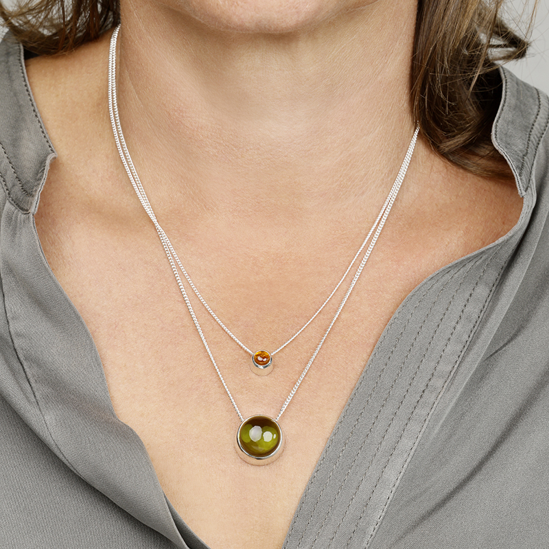 balance small amber pendant