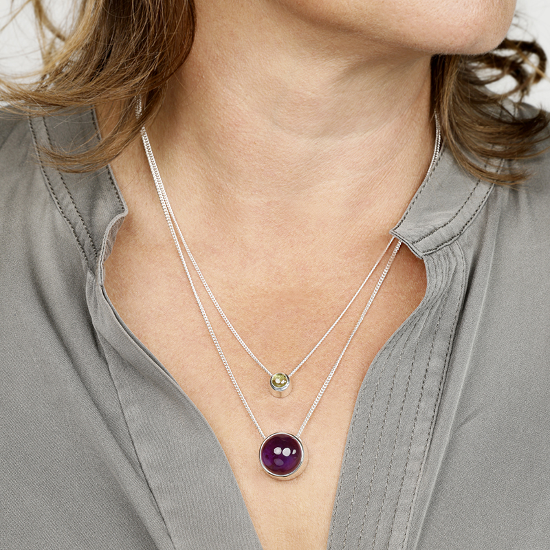balance small peridot pendant