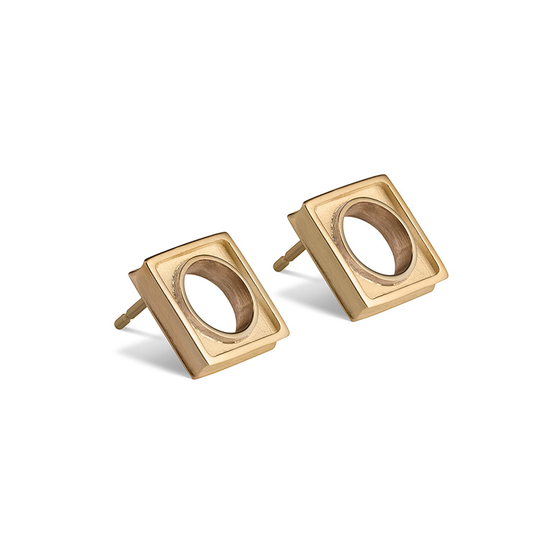 horizon gold stud earring