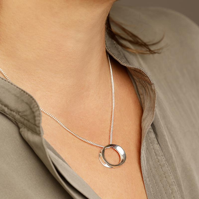 wave small silver pendant